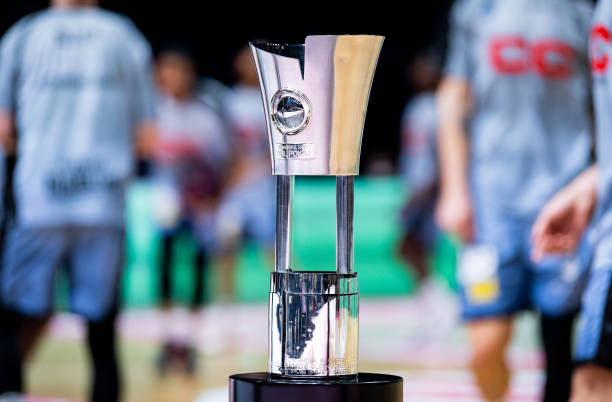 挺进四强 挺进四强