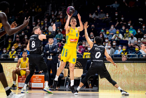 队的战术考 队的战术考