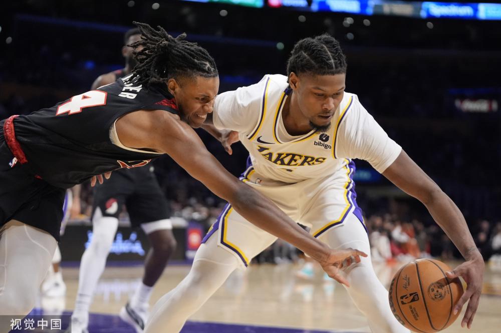 他以强大的 他以强大的